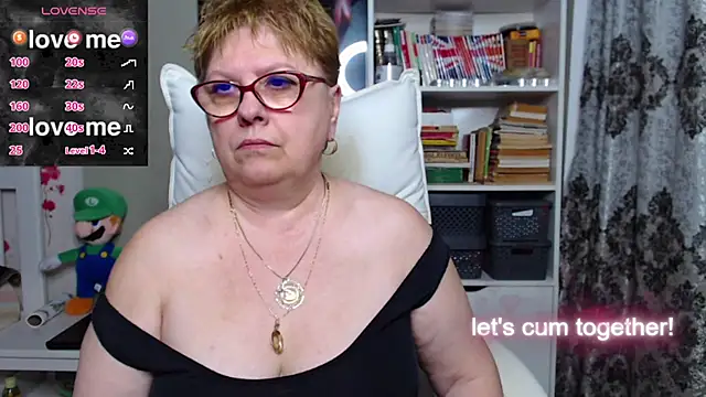 Snapshot of Mella4you chatting on 01.22.25 Mella4you online show from 01.22.25