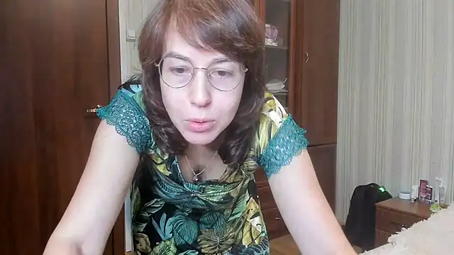 Snapshot of ClassyLiza chatting on 01.05.25 ClassyLiza online show from 01.05.25