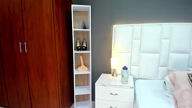 yeral2017 online show from 12.24.24