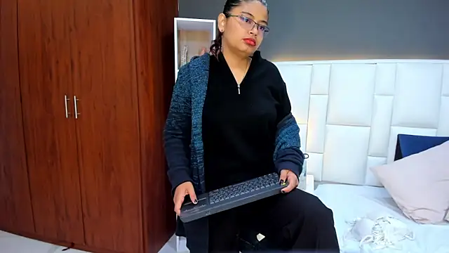 yeral2017 online show from 10.13.25