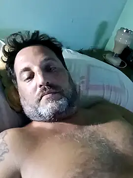 Snapshot of Reload_033 chatting on 03.25.26 Reload 033 online show from 03.25.26