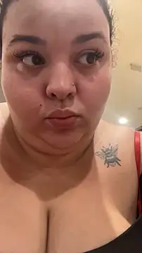 Snapshot of valentinny chatting on 10.12.25 valentinny online show from 10.12.25