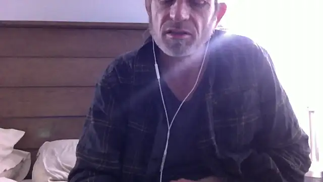 Snapshot of readyforfunxxx chatting on 12.22.24 readyforfunxxx online show from 12.22.24