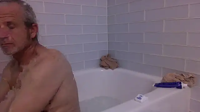 Snapshot of readyforfunxxx chatting on 02.12.26 readyforfunxxx online show from 02.12.26