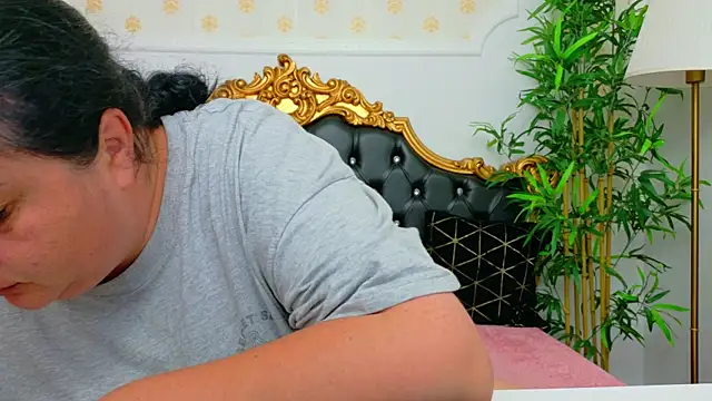 AleshaArabian online show from 05.07.26