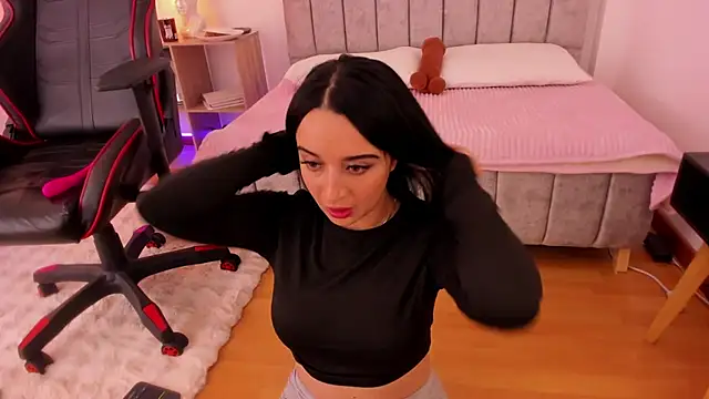 EmmyEvans1 online show from 03.23.25