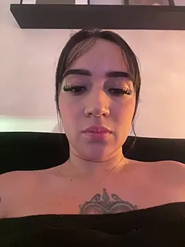 EmmyEvans1 online show from 02.02.26