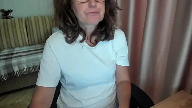 lauraoven online show from 07.23.26