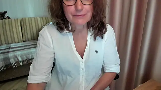 lauraoven online show from 07.31.26