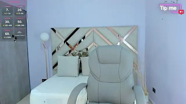 tati saldarriaga online show from 11.19.25