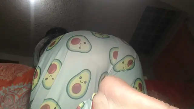 prettyangelsquirt online show from 12.16.25