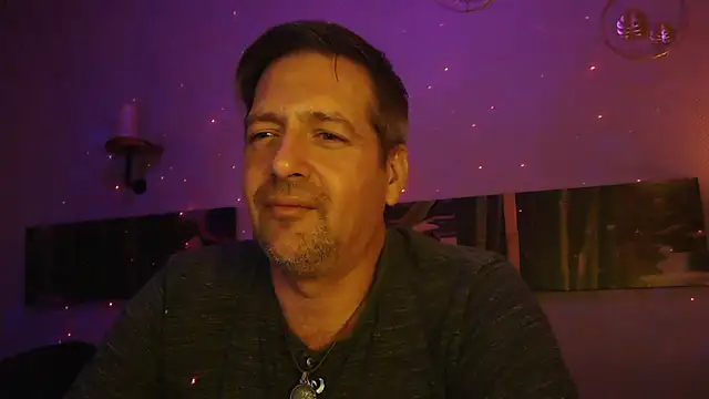 Snapshot of matrikes1 chatting on 12.23.24 matrikes1 online show from 12.23.24