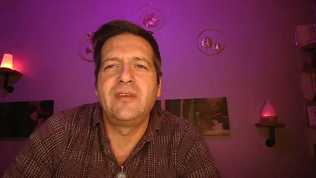 Snapshot of matrikes1 chatting on 01.24.25 matrikes1 online show from 01.24.25