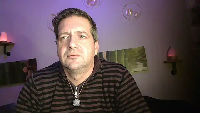 Snapshot of matrikes1 chatting on 01.29.25 matrikes1 online show from 01.29.25