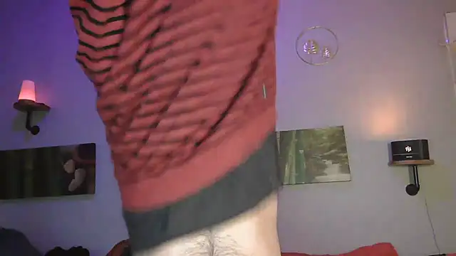 Snapshot of matrikes1 chatting on 02.19.25 matrikes1 online show from 02.19.25