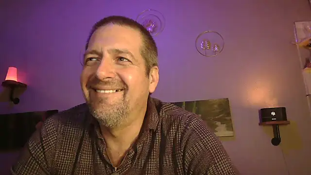 Snapshot of matrikes1 chatting on 02.24.25 matrikes1 online show from 02.24.25