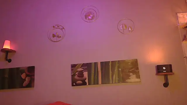 Snapshot of matrikes1 chatting on 02.24.25 matrikes1 online show from 02.24.25