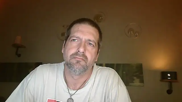 Snapshot of matrikes1 chatting on 03.05.25 matrikes1 online show from 03.05.25