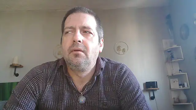 Snapshot of matrikes1 chatting on 03.08.25 matrikes1 online show from 03.08.25