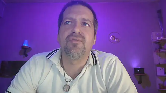 Snapshot of matrikes1 chatting on 03.13.25 matrikes1 online show from 03.13.25