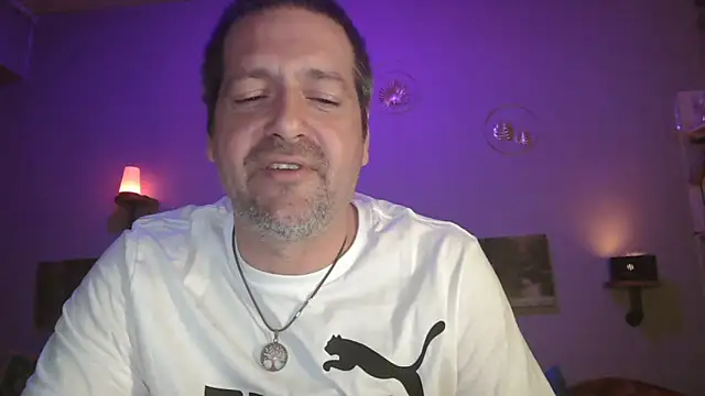 Snapshot of matrikes1 chatting on 03.18.25 matrikes1 online show from 03.18.25