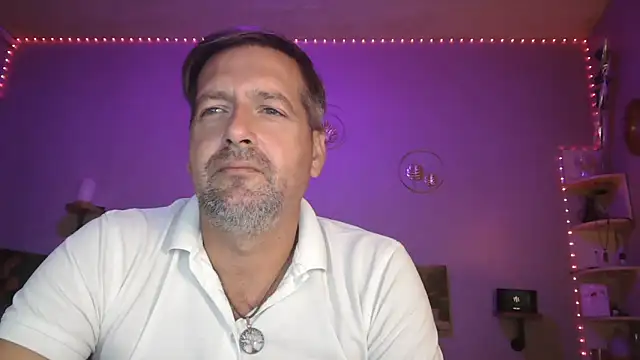 Snapshot of matrikes1 chatting on 10.10.25 matrikes1 online show from 10.10.25