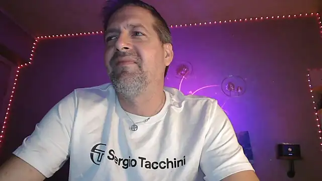 Snapshot of matrikes1 chatting on 02.14.26 matrikes1 online show from 02.14.26