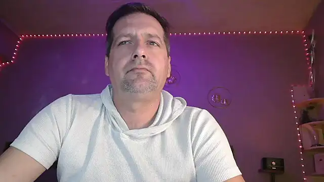 Snapshot of matrikes1 chatting on 02.28.26 matrikes1 online show from 02.28.26