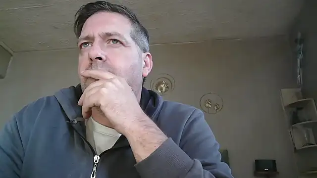 Snapshot of matrikes1 chatting on 03.24.26 matrikes1 online show from 03.24.26