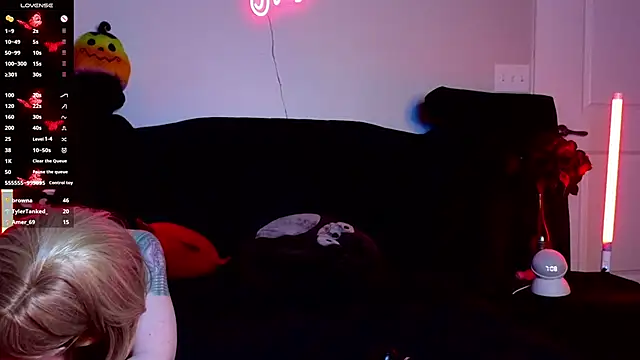 Ivey and James online show from 03.12.25