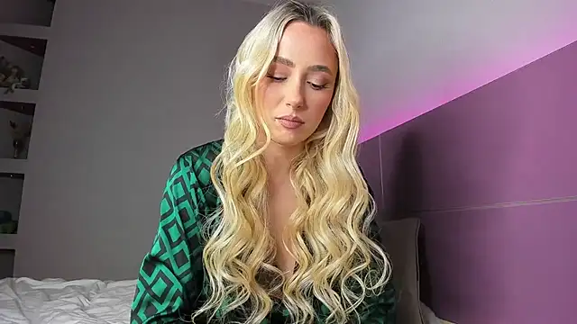 CrazyWomen online show from 02.08.26