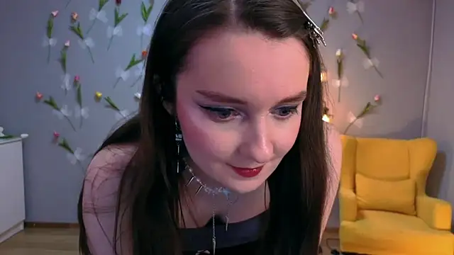 Snapshot of CloudGrace chatting on 06.04.26 CloudGrace online show from 06.04.26