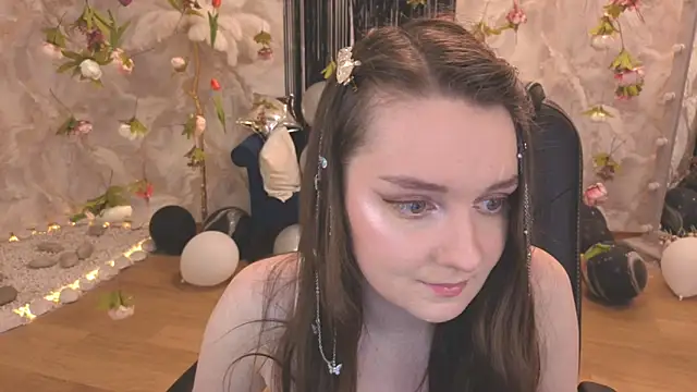 Snapshot of CloudGrace chatting on 07.11.26 CloudGrace online show from 07.11.26