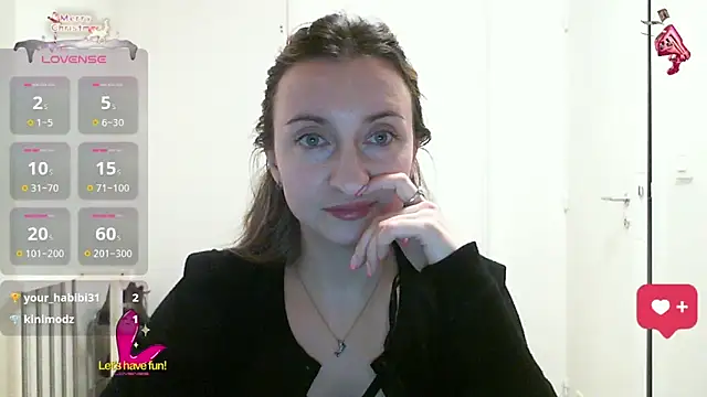 Snapshot of SusanCurt chatting on 03.11.25 SusanCurt online show from 03.11.25