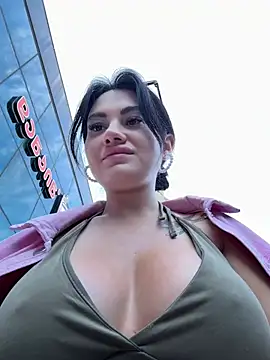 Wet  Bunny online show from 06.10.26