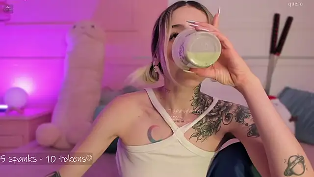 Snapshot of _Tammara_ chatting on 01.14.25 Tammara online show from 01.14.25