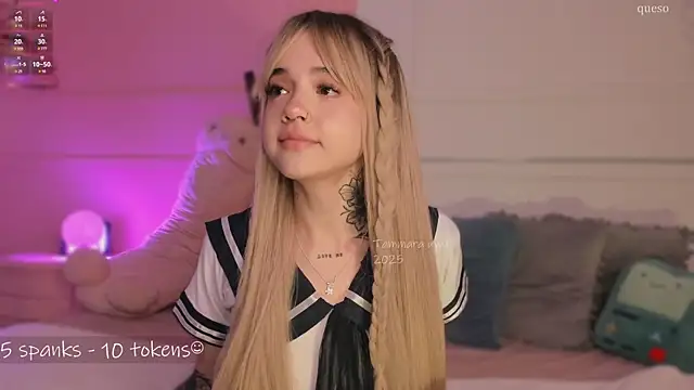 Snapshot of _Tammara_ chatting on 02.19.25 Tammara online show from 02.19.25