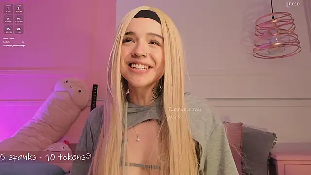 Snapshot of _Tammara_ chatting on 03.05.25 Tammara online show from 03.05.25