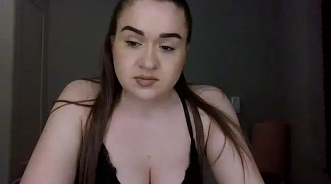 Snapshot of avajade chatting on 02.06.25 avajade online show from 02.06.25