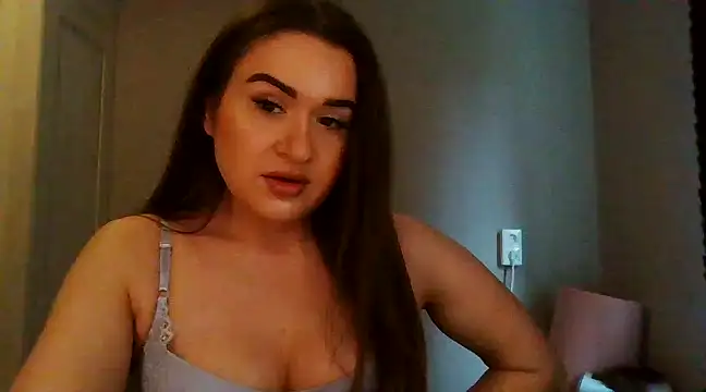 Snapshot of avajade chatting on 02.12.25 avajade online show from 02.12.25