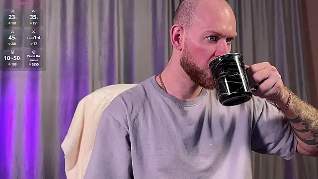 Snapshot of Xxx_______Xxx chatting on 02.05.25 Xxx Xxx online show from 02.05.25