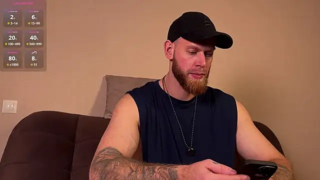 Snapshot of Xxx_______Xxx chatting on 10.30.25 Xxx Xxx online show from 10.30.25