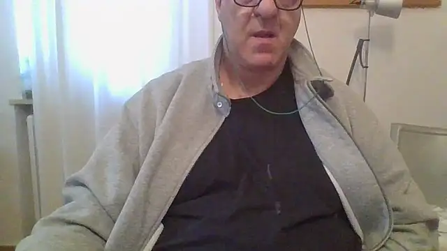 Snapshot of ANONIMO7735 chatting on 03.07.25 ANONIMO7735 online show from 03.07.25