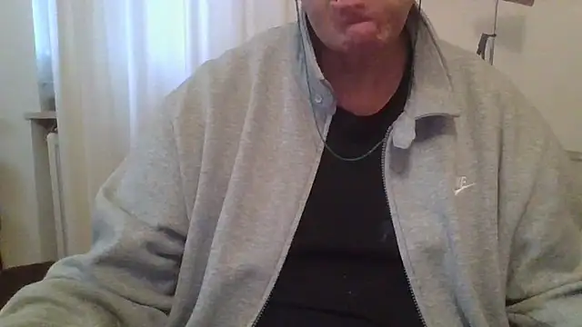 Snapshot of ANONIMO7735 chatting on 03.13.25 ANONIMO7735 online show from 03.13.25