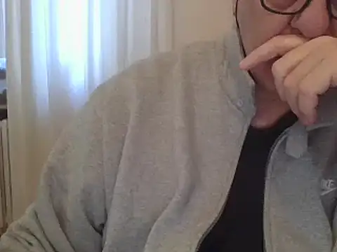 Snapshot of ANONIMO7735 chatting on 03.21.25 ANONIMO7735 online show from 03.21.25