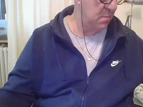 Snapshot of ANONIMO7735 chatting on 03.23.25 ANONIMO7735 online show from 03.23.25