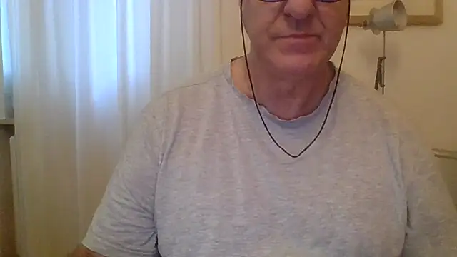 Snapshot of ANONIMO7735 chatting on 09.13.25 ANONIMO7735 online show from 09.13.25