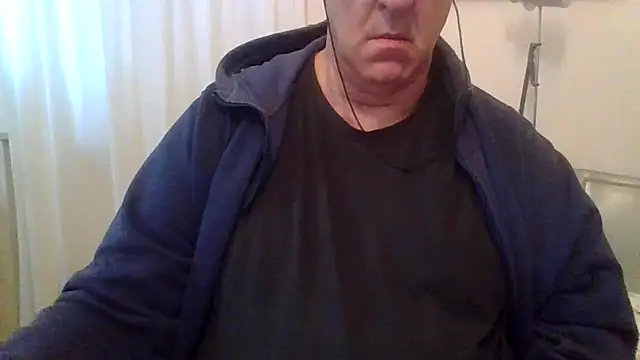 Snapshot of ANONIMO7735 chatting on 10.05.25 ANONIMO7735 online show from 10.05.25