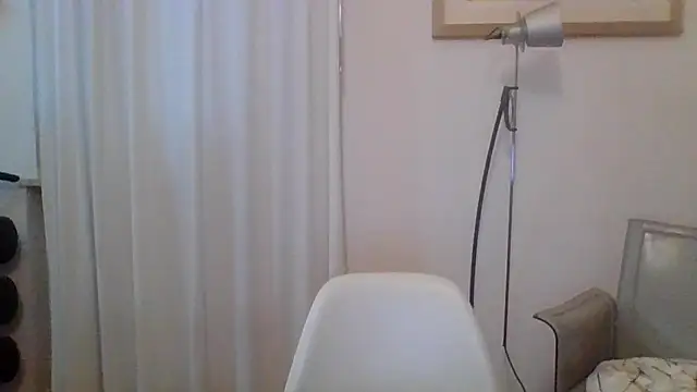 Snapshot of ANONIMO7735 chatting on 10.10.25 ANONIMO7735 online show from 10.10.25