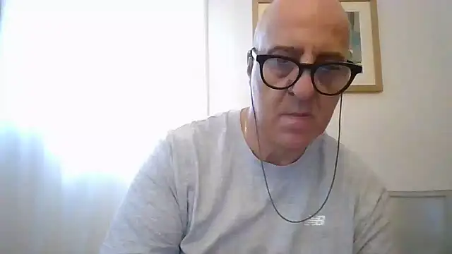 Snapshot of ANONIMO7735 chatting on 06.17.26 ANONIMO7735 online show from 06.17.26